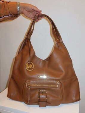 Michael Kors Hobo Bag Camel